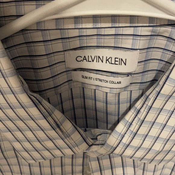 Calvin Klein slim fit blue box button down - Picture 2 of 4